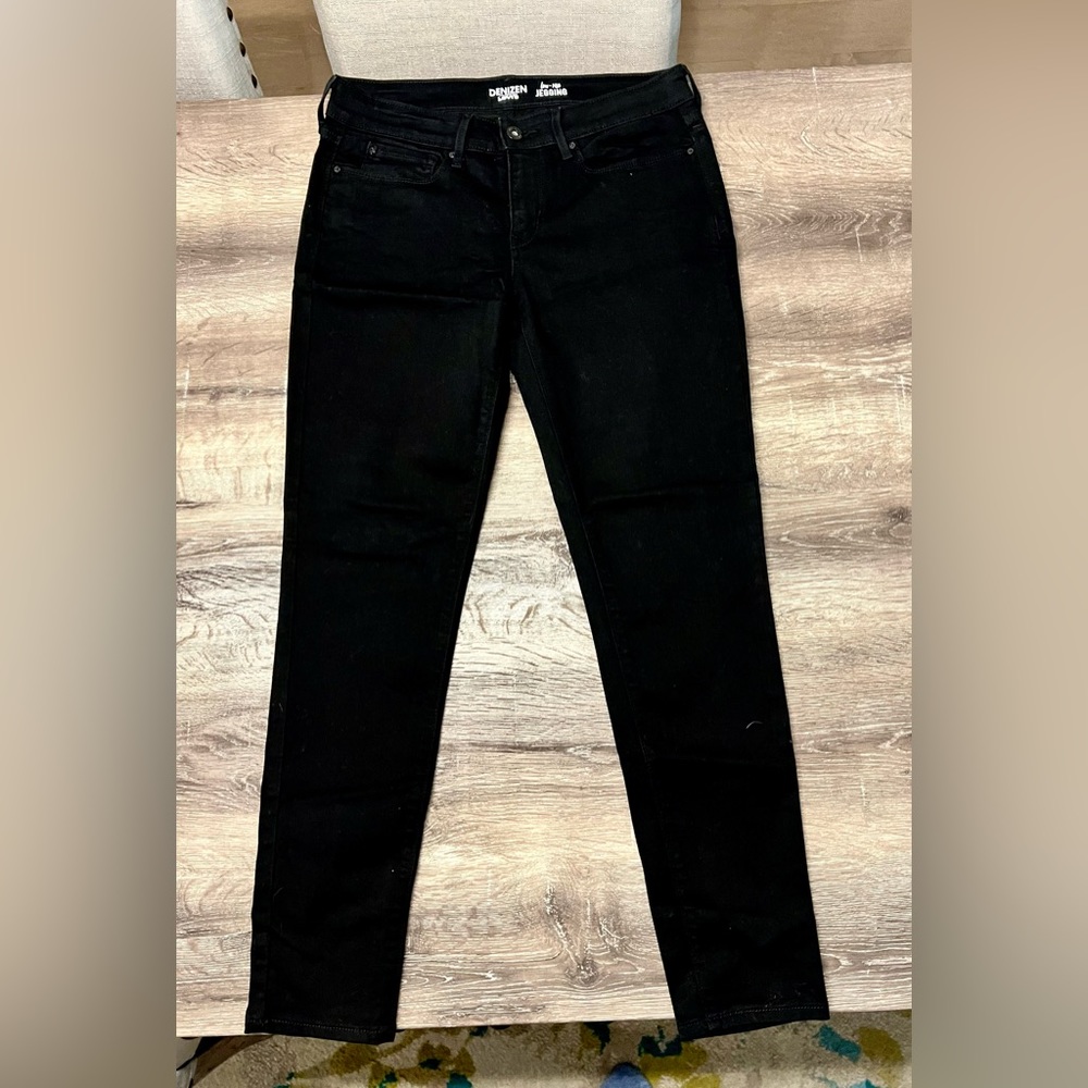 Denizen by Levi’s Low-Rise Black Jeggings In Like New Condition - Sz. 11